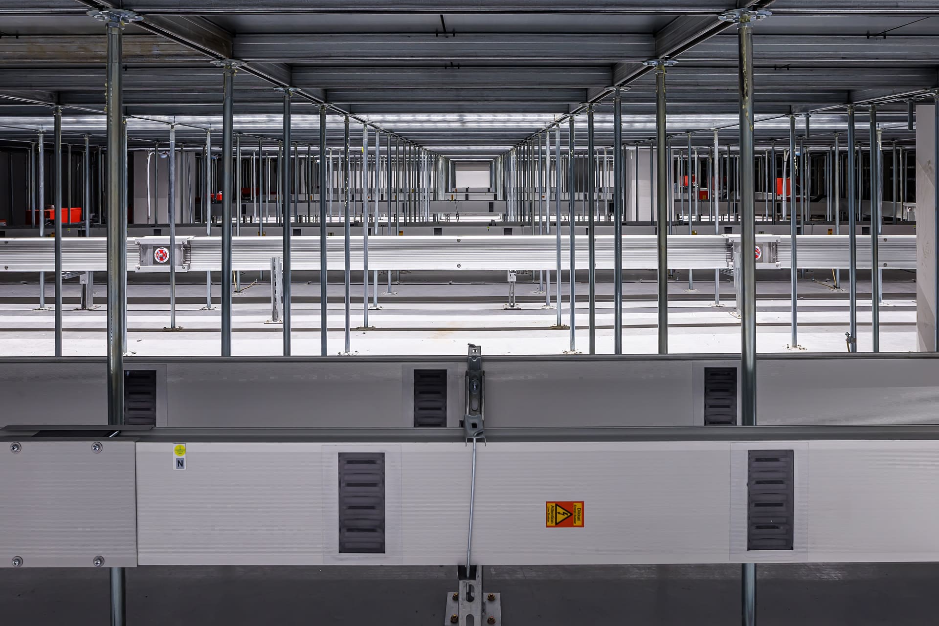 Войлочные баффлы для офиса торгово-строительной компании