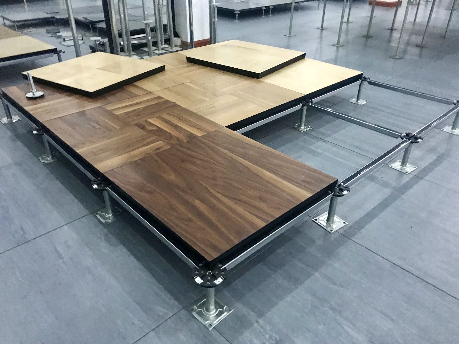 Фальшпол с паркетом