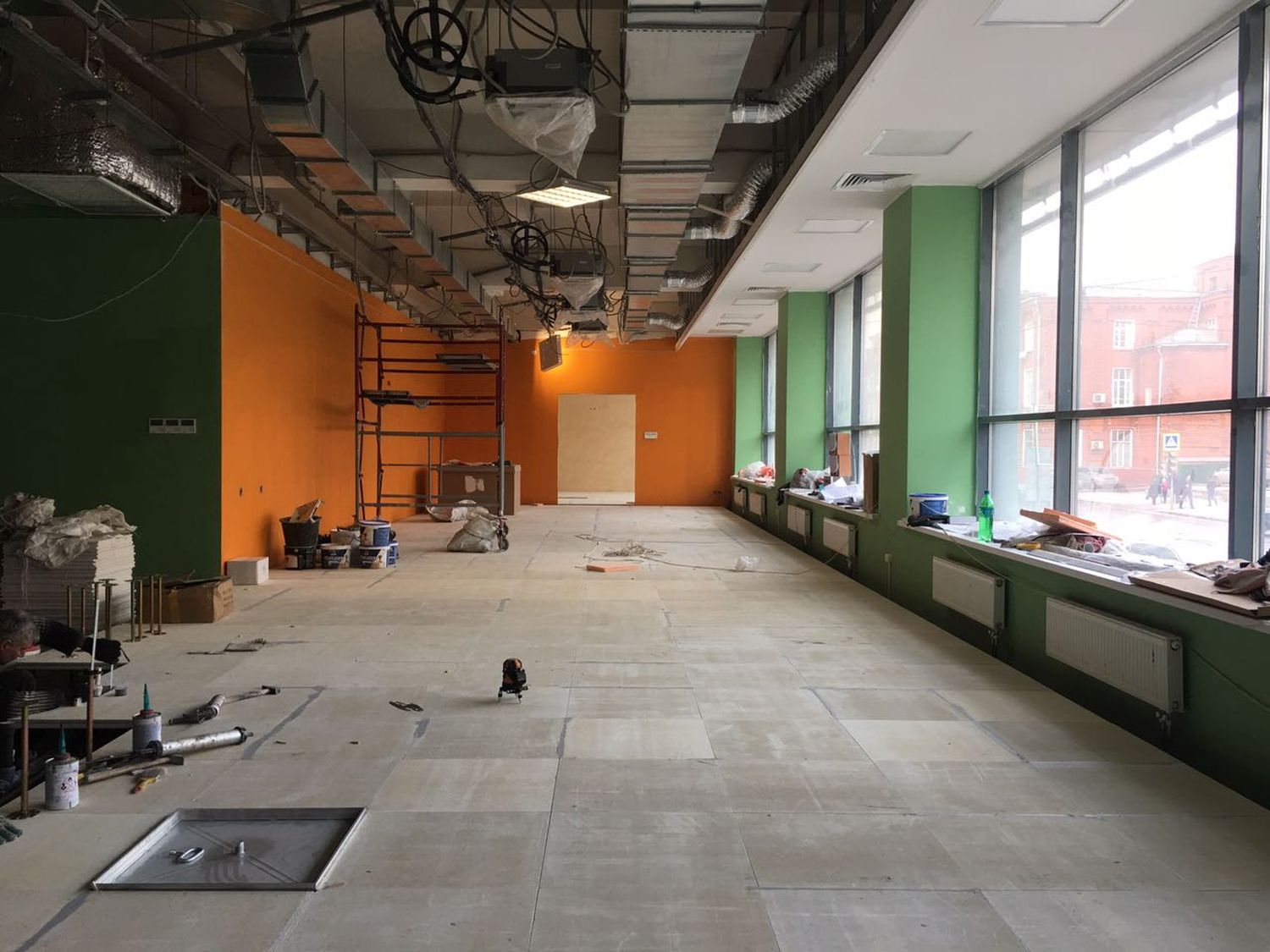 Неразьемник в метрополитене (столовая )