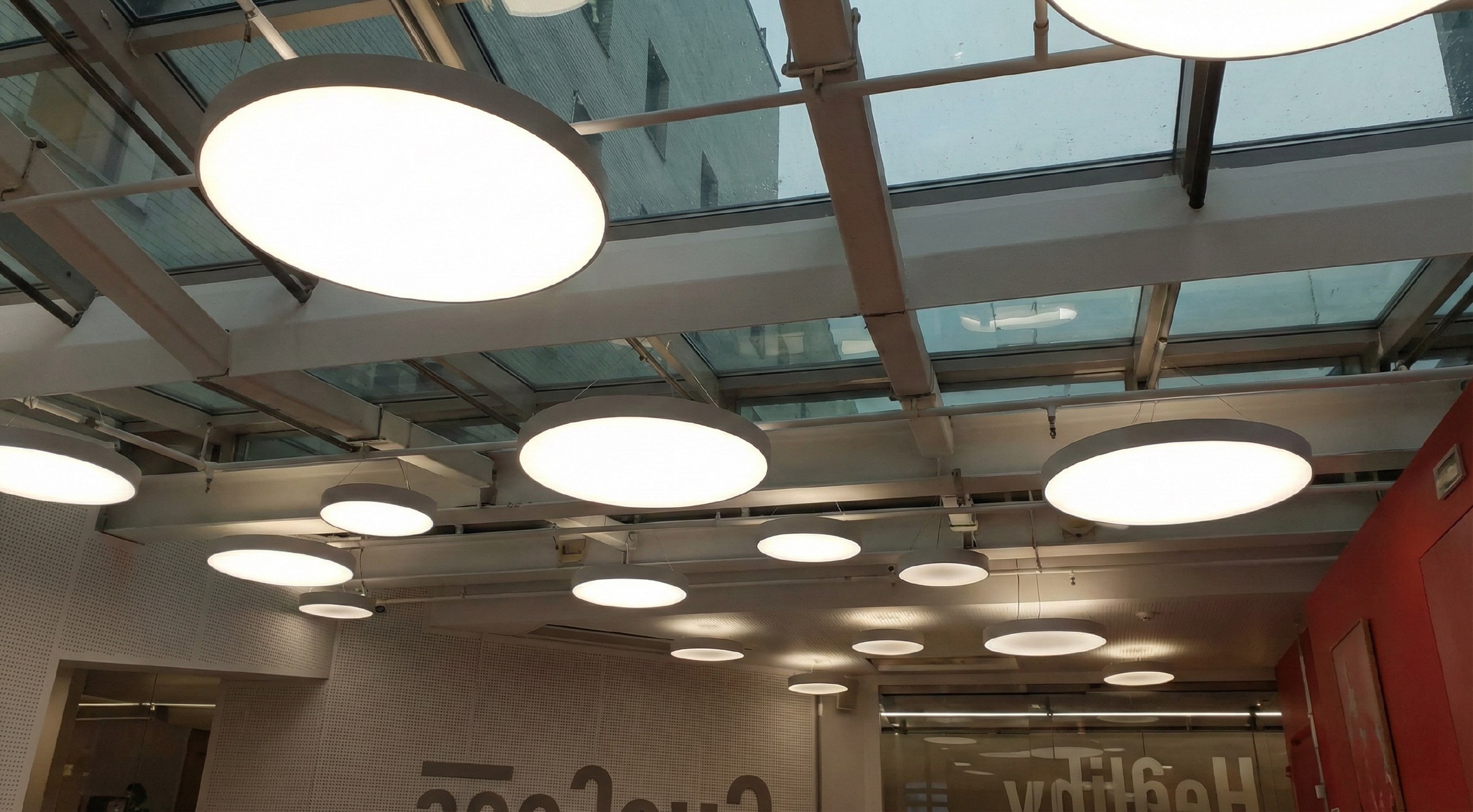 Светодиодные светильники для общеобразовательных учреждений