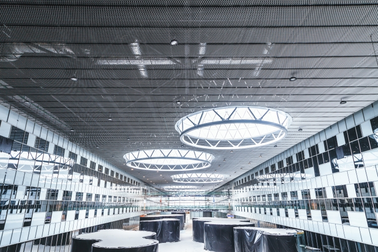 Потолок из просечно-вытяжного металла