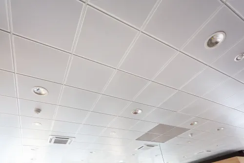 Потолки из минерального волокна