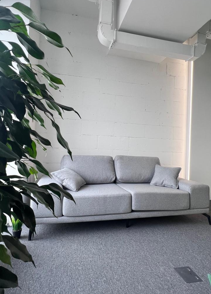 Офисная серая ковровая плитка ХН8365 Москва проспект Андропова д.10 