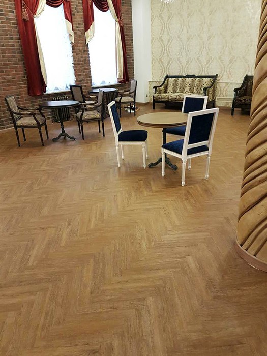 ПВХ плитка Vertigo Loose Lay 8222 Antique Nut Tree 1219.2х184.2х5,0/0,7 мм, упак.1,8 м2